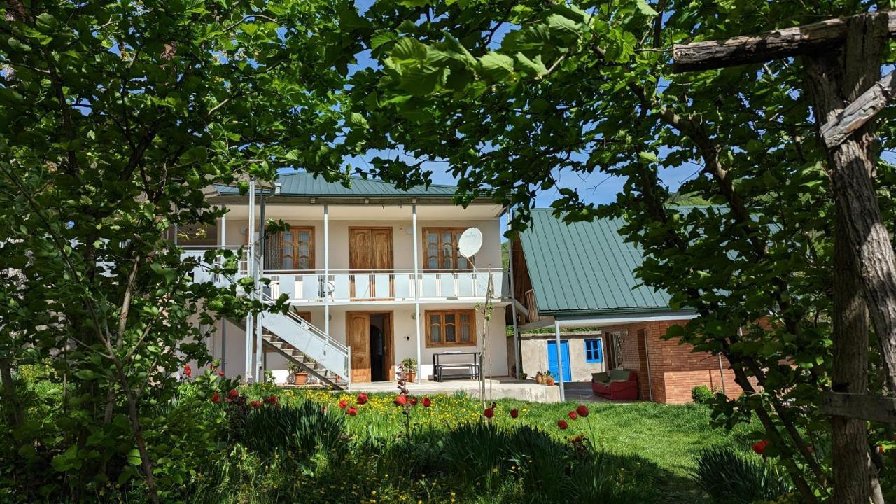 Greenhill - Your Guesthouse In Ubisa Екстериор снимка